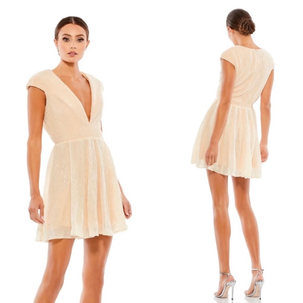 Ieena for Mac Duggal NWT deep v neck sequin mini dress in porcelain cap sleeve
